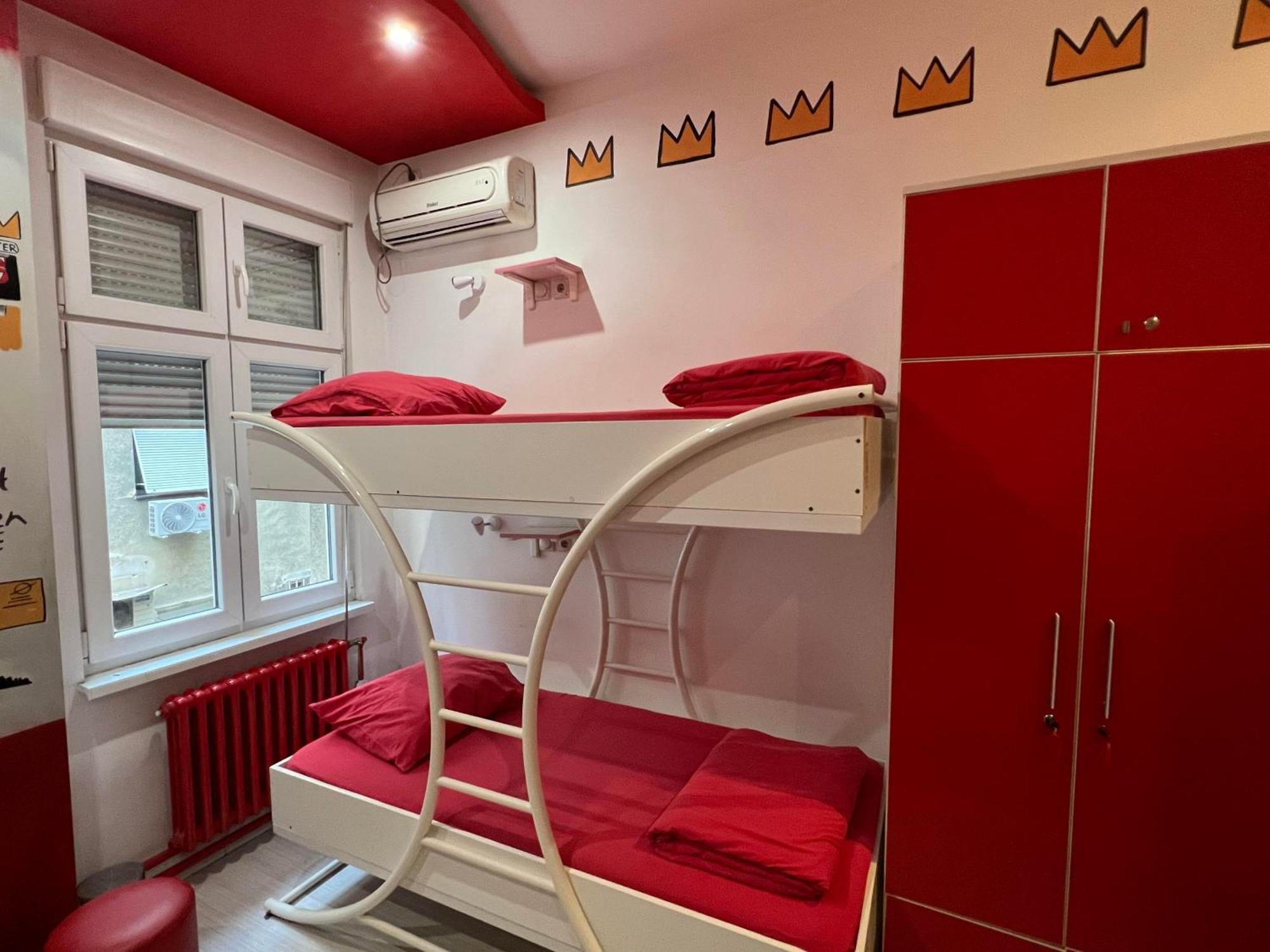 Pop Art Hostel Белград Екстериор снимка